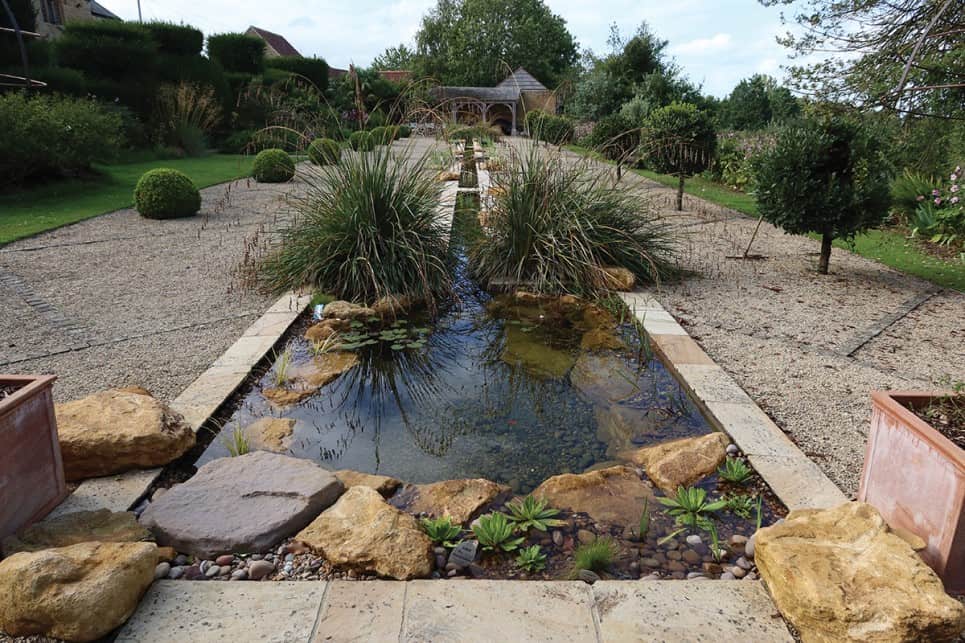 Building a Biodiverse Paradise: Your Guide to Sustainable Garden Pond Construction