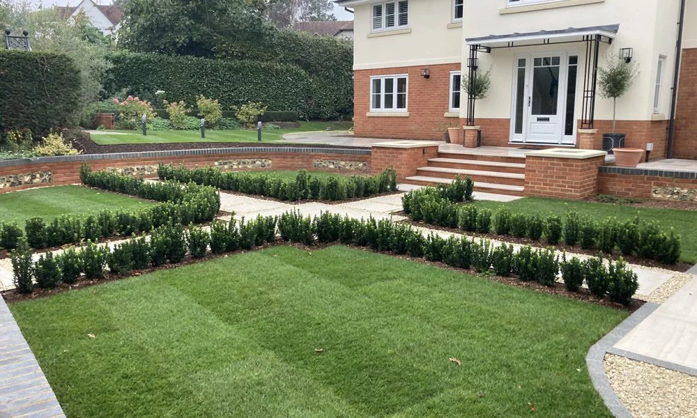 Low-Impact Landscaping: Creating a Beautiful & Sustainable Oasis for Your Home
